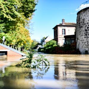 https://eau.seine-et-marne.fr/sites/eau.seine-et-marne.fr/files/styles/300x300/public/media/images/54060468975_c1b2517420_k.jpg?itok=JPux7Zt2