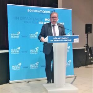 https://eau.seine-et-marne.fr/sites/eau.seine-et-marne.fr/files/styles/300x300/public/media/images/chanussot_retenu.jpg?itok=pinkU31I
