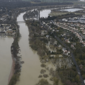 https://eau.seine-et-marne.fr/sites/eau.seine-et-marne.fr/files/styles/300x300/public/media/images/esbly-crue-2020.png?itok=PNFclh6F
