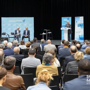 https://eau.seine-et-marne.fr/sites/eau.seine-et-marne.fr/files/styles/300x300/public/media/images/forum_elus.jpg?itok=RcEBMVHu