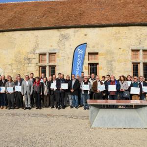 https://eau.seine-et-marne.fr/sites/eau.seine-et-marne.fr/files/styles/300x300/public/media/images/trophee-zero-phyteau-2022-01-laureats.jpg?itok=1VyXc1d9
