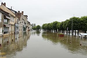 Inondation quai de Seine à Saint-Mammès, juin 2016